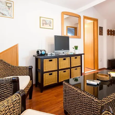 Nika Ii Apartamento *